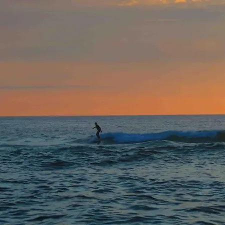Moradia Alegre No Centro Da Da Tocha. Nyaraló Tocha