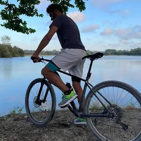 Moradia Alegre No Centro Da Da Tocha. Hébergement de vacances