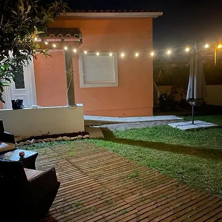 Moradia Alegre No Centro Da Da Tocha. *