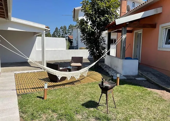 Holiday home Moradia Alegre No Centro Da Da Tocha.