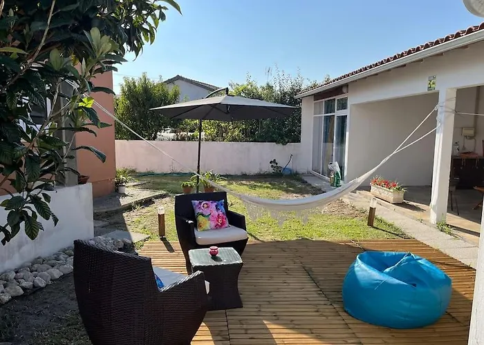 Moradia Alegre No Centro Da Da Tocha. *