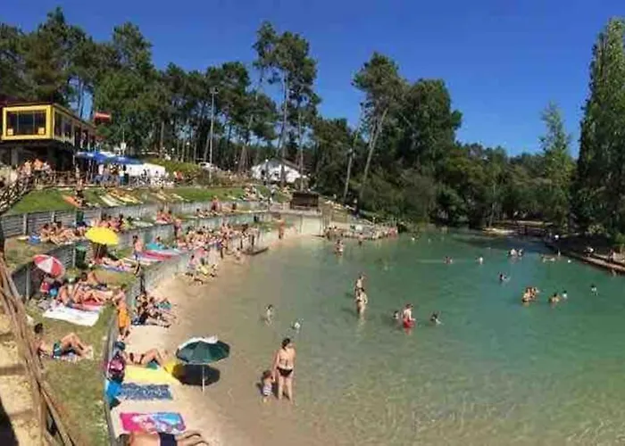 Moradia Alegre No Centro Da Da Tocha. Tocha