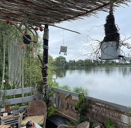 Moradia Alegre No Centro Da Da Tocha. *