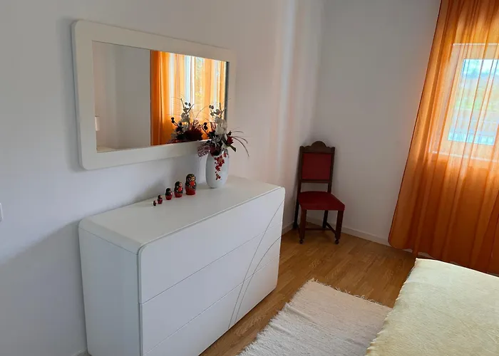 Moradia Alegre No Centro Da Da Tocha. Tocha