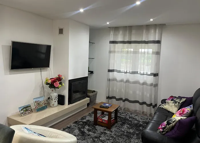 Moradia Alegre No Centro Da Da Tocha. * Tocha